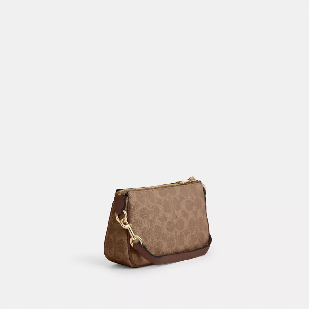 Nolita 19 en Signature Canvas