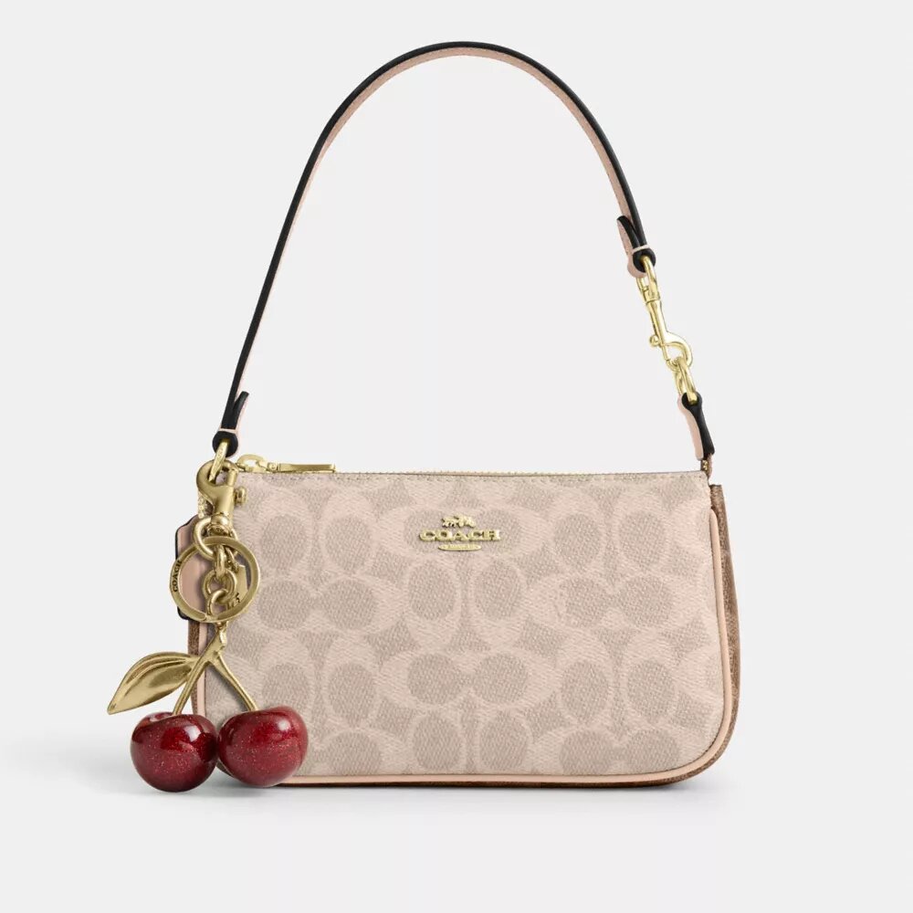 Nolita 19 en Signature Canvas