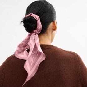 Pañuelo de seda con diseño de rombos exclusivo