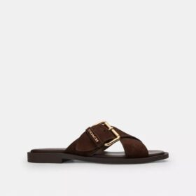Sandalias con hebillas entrecruzadas