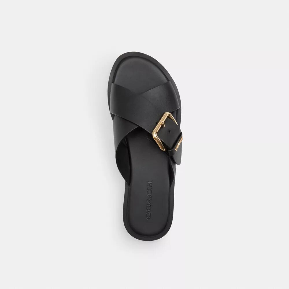 Sandalias con hebillas entrecruzadas