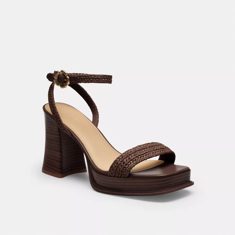Sandalias de plataforma en rosa té