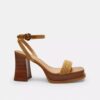 Sandalias de plataforma en rosa té