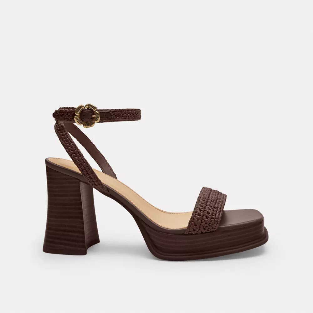 Sandalias de plataforma en rosa té