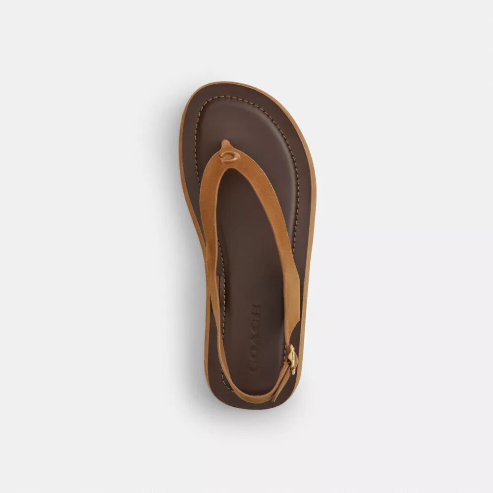 Sandalias de tiras con plataforma y «C» esculpida