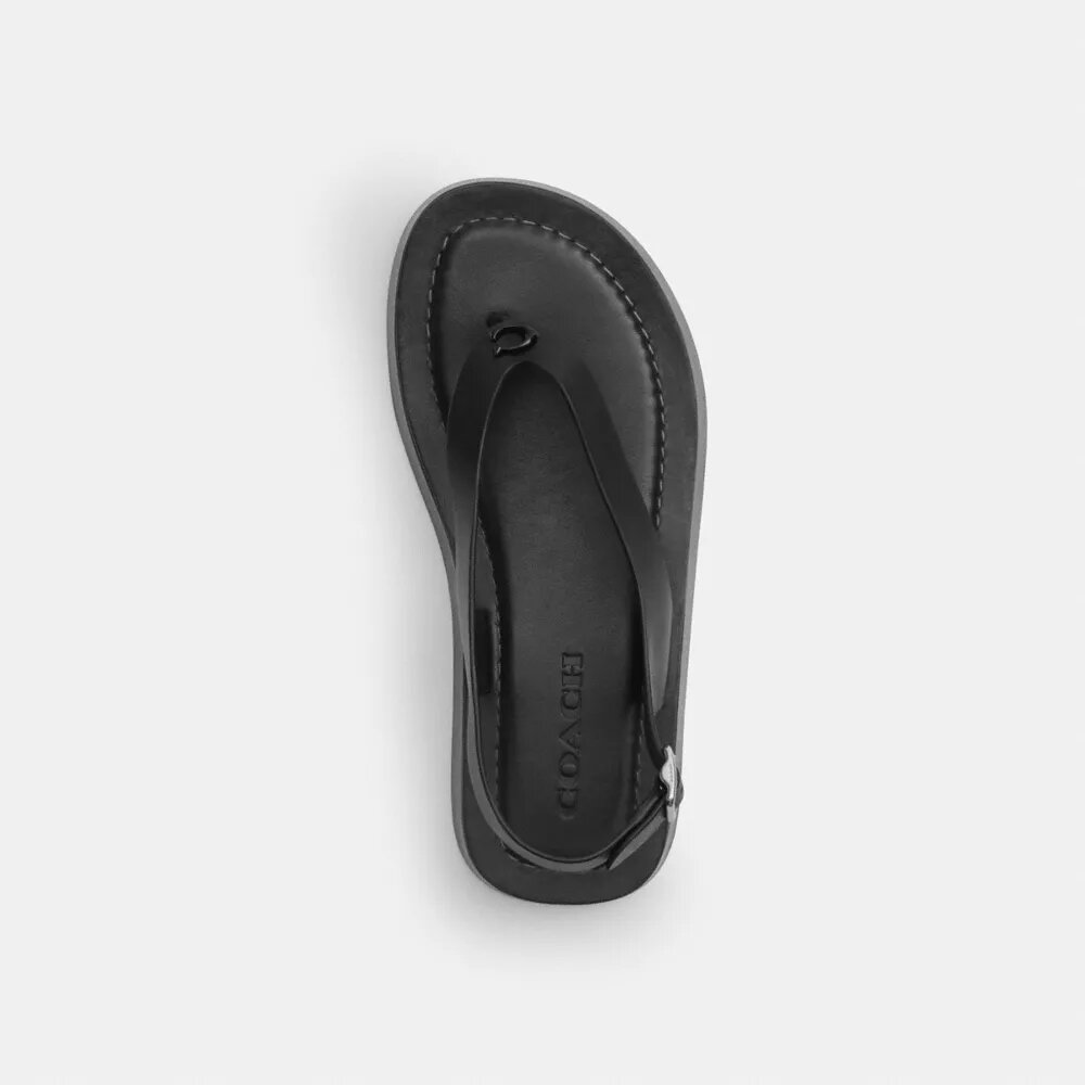 Sandalias de tiras con plataforma y «C» esculpida