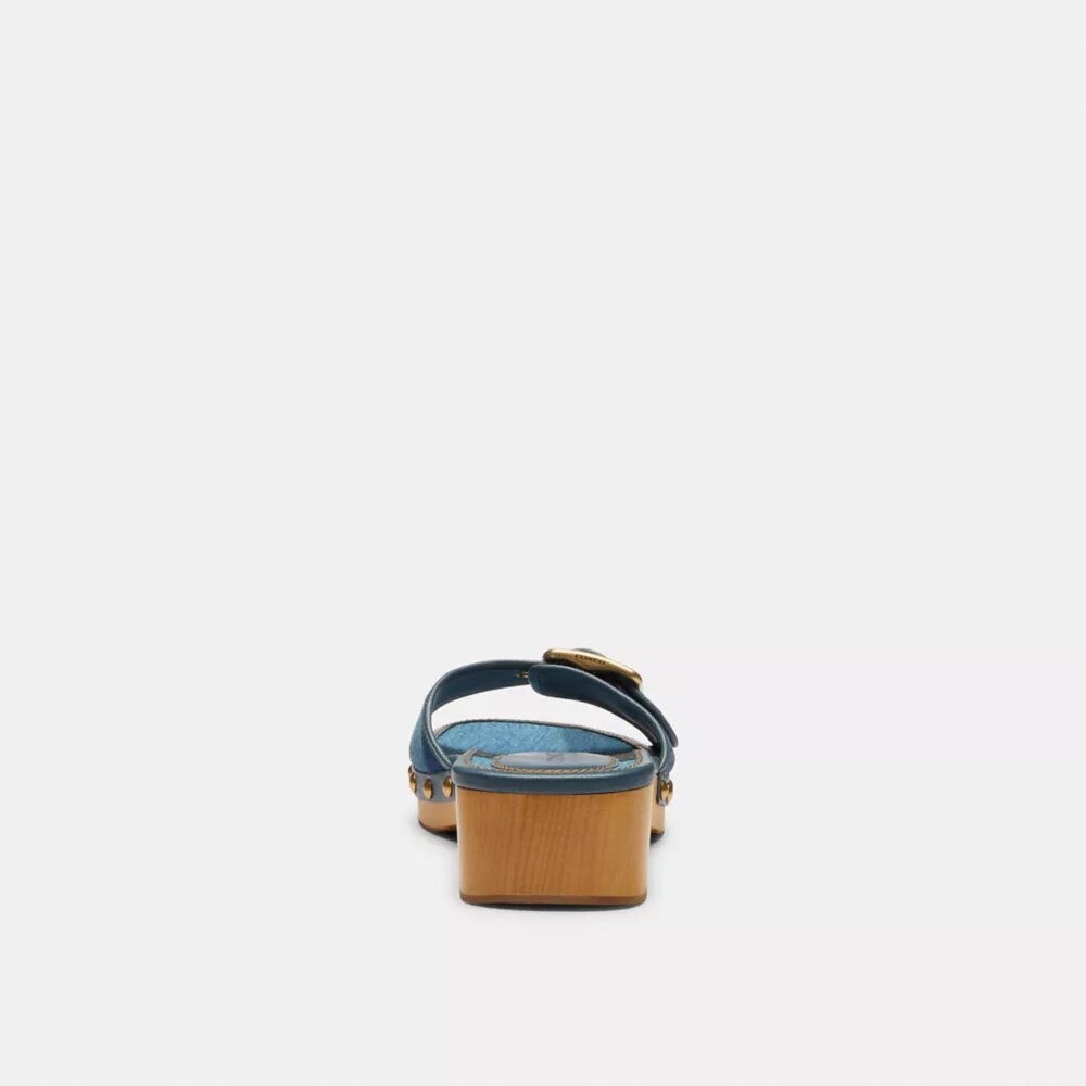 Sandalias Margot de madera con patchwork de denim característico