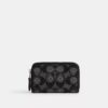 Tarjetero pequeño «Essential» con cremallera perimetral en jacquard «Crystal Signature»