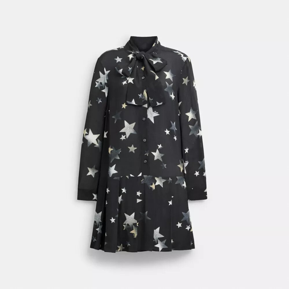 Vestido de estrellas con lazo en el cuello