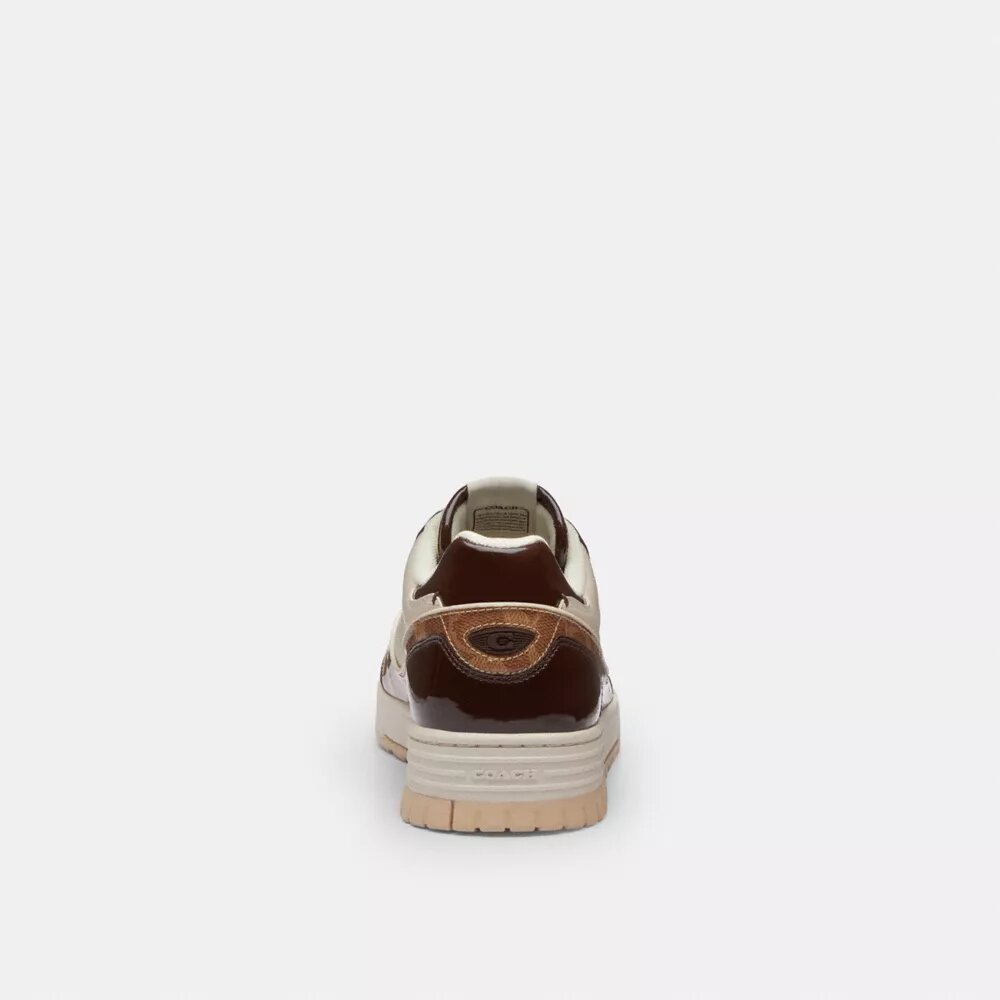 Zapatillas Soho con el sello característico