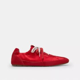 Zapatillas suaves en nailon característico