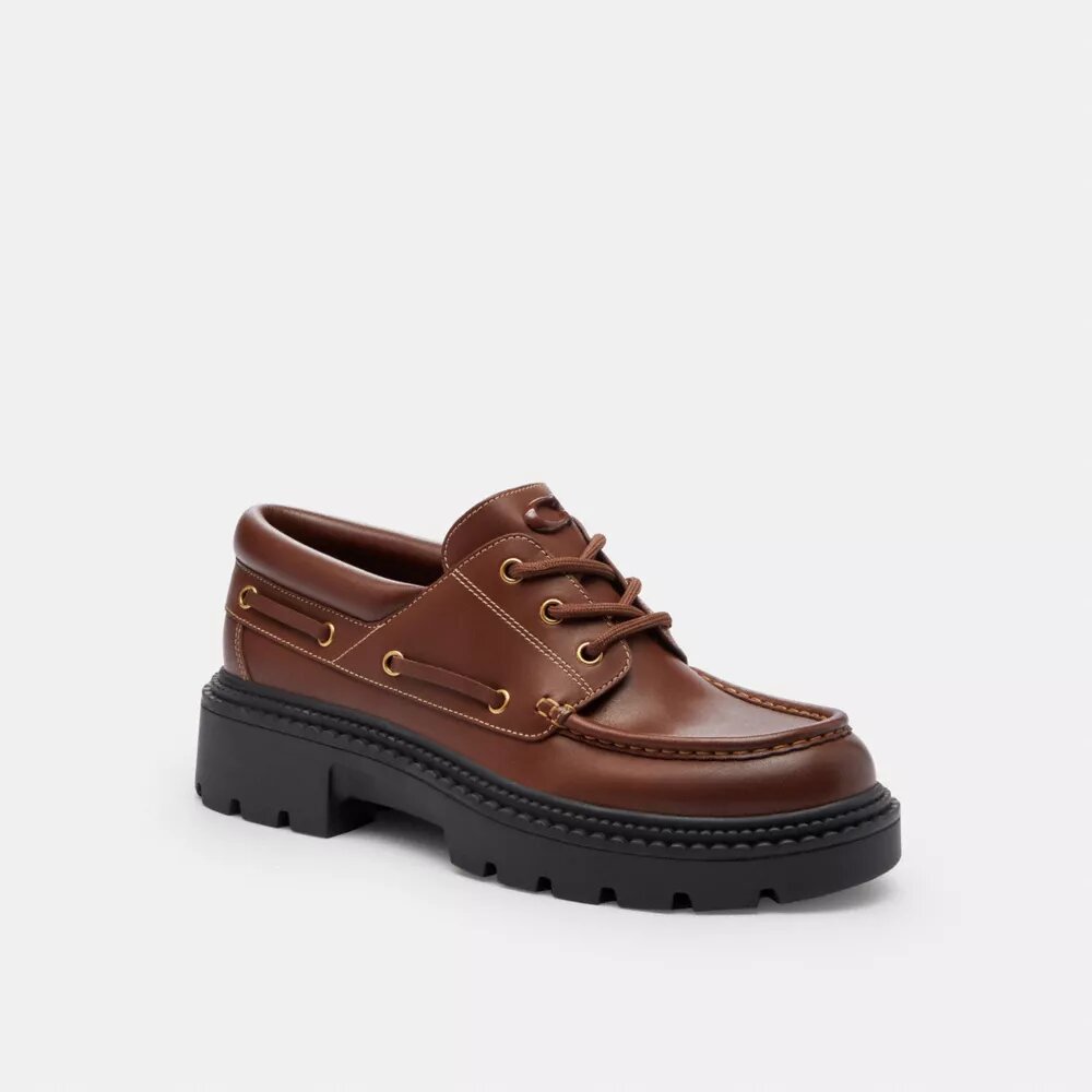 Zapatos náuticos con suela de tacos