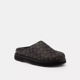Zueco deportivo en jacquard característico