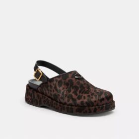 Zuecos de plataforma en forma de «C» y estampado de leopardo