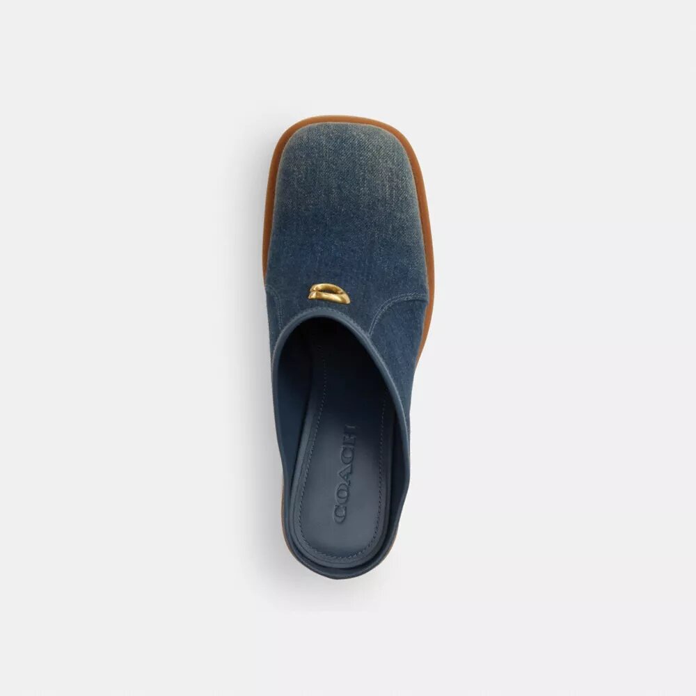 Zuecos de tacón con «C» esculpida en Loved Denim